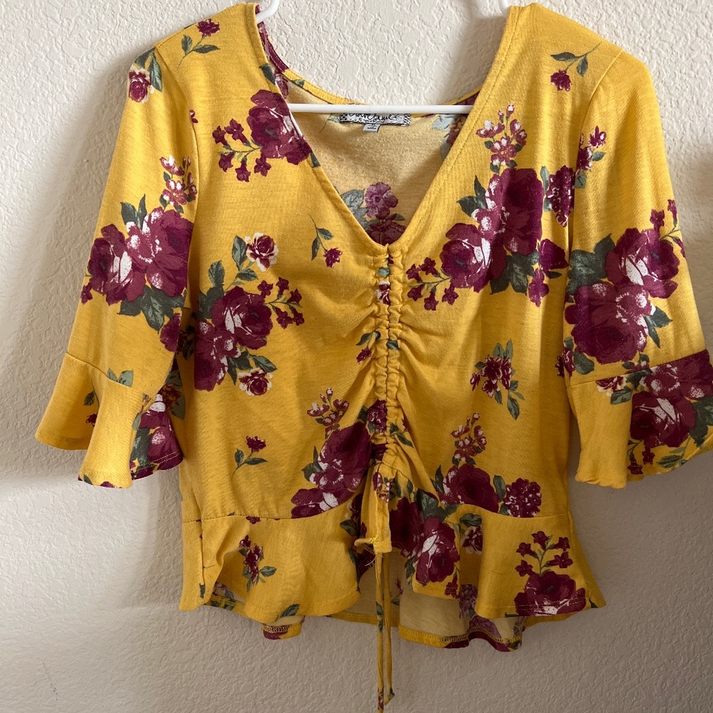 Yellow blouse (XL)